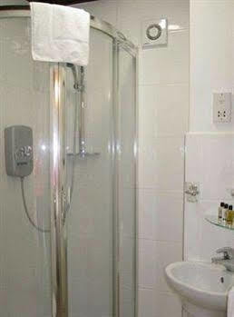 Blenheim House 3*